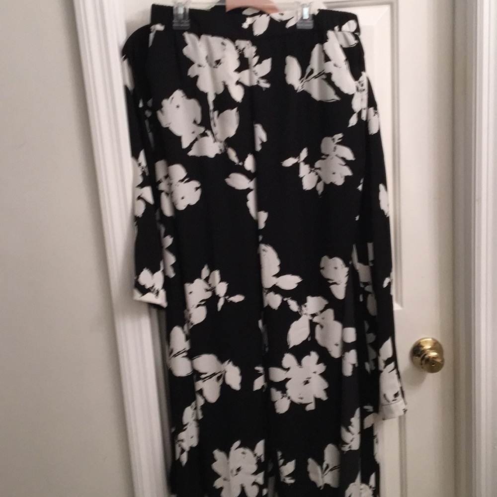Two piece set black floral